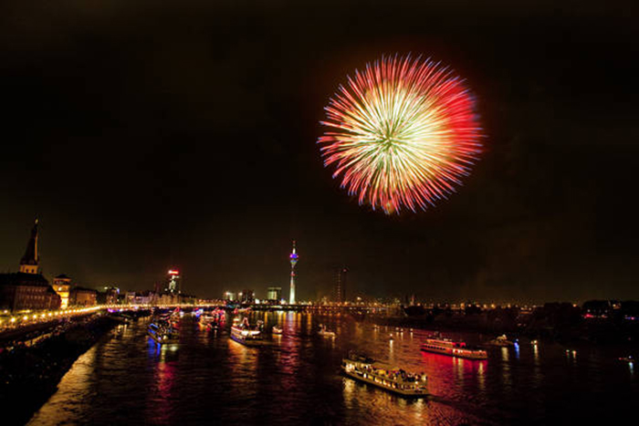 Feuerwerk beim Japan-Tag Düsseldorf (Foto: © Düsseldorf Tourismus GmbH)